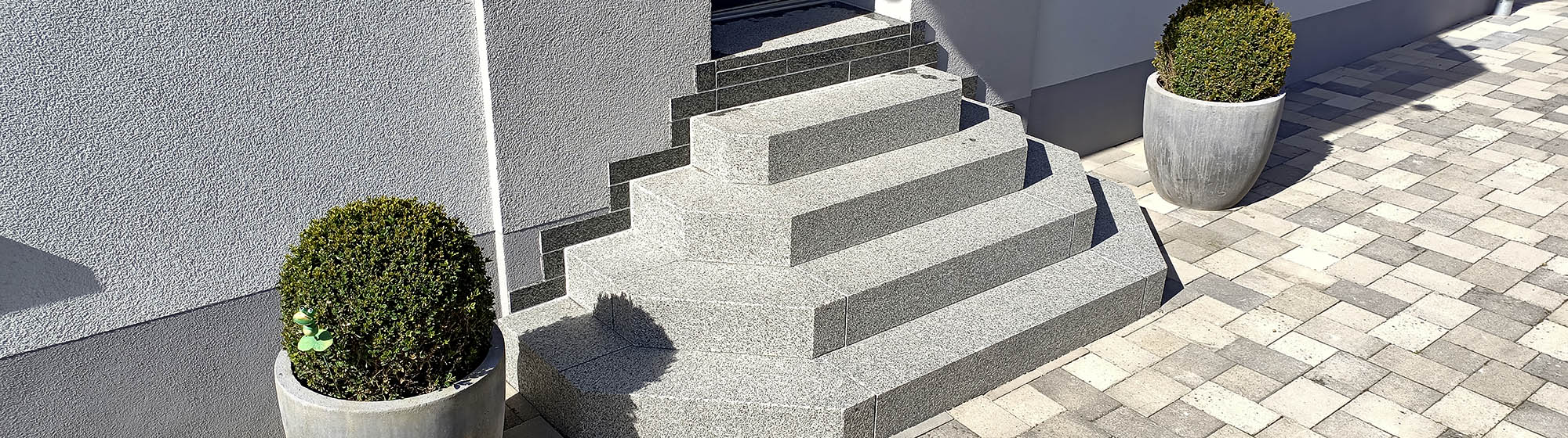 Treppeneingang aus Granitblockstufen, Mühlbach